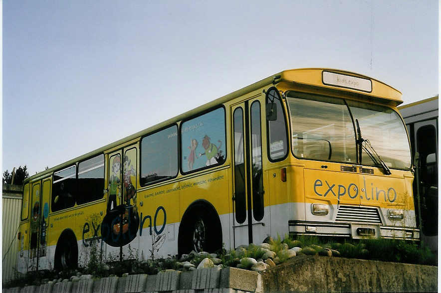 (060'715) - Expo.02, Biel - FBW/T�scher (ex ZVB Zug Nr. 20) am 21. Juni 2003 in B�tzberg, Heiniger