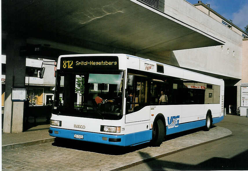 (060'718) - Ryffel, Uster - Nr. 79/ZH 73'481 - Iveco am 21. Juni 2003 beim Bahnhof Uster