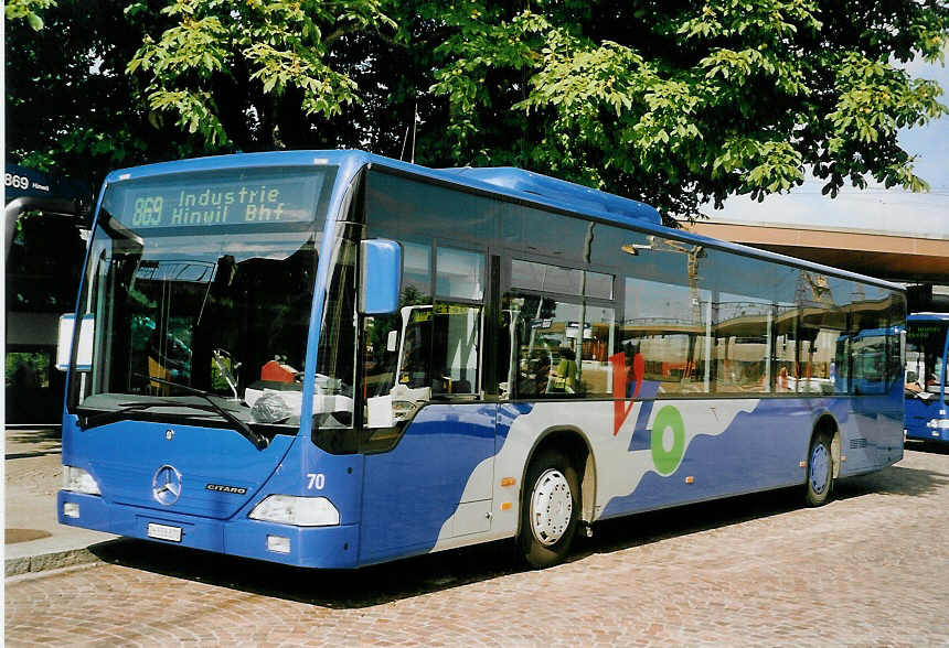 (060'720) - VZO Gr�ningen - Nr. 70/ZH 558'870 - Mercedes am 21. Juni 2003 beim Bahnhof Wetzikon