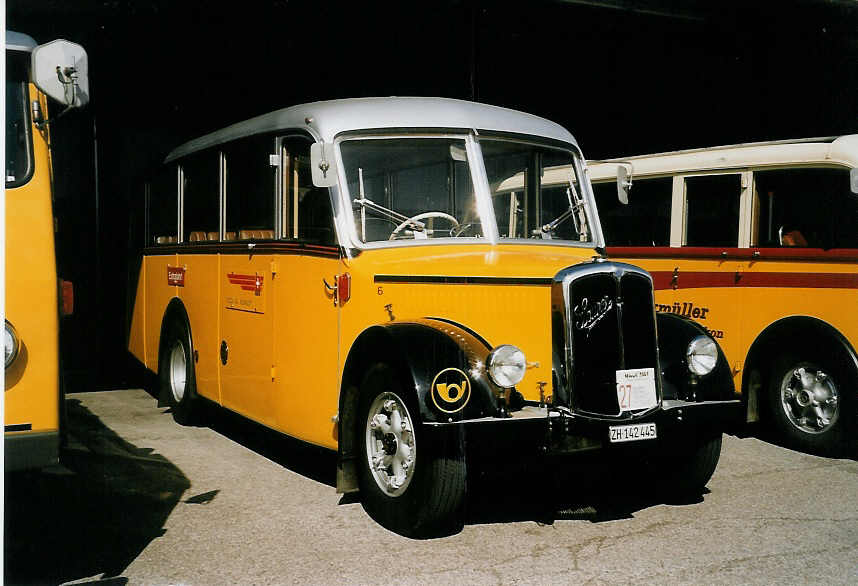 (060'728) - Dozza, K�snacht - Nr. 6/ZH 142'445 - Saurer/Krapf (ex Roost, Steinhausen; ex Fleischmann, Schaffhausen; ex Mezger, Altdorf/SH) am 21. Juni 2003 in Hinwil, AMP