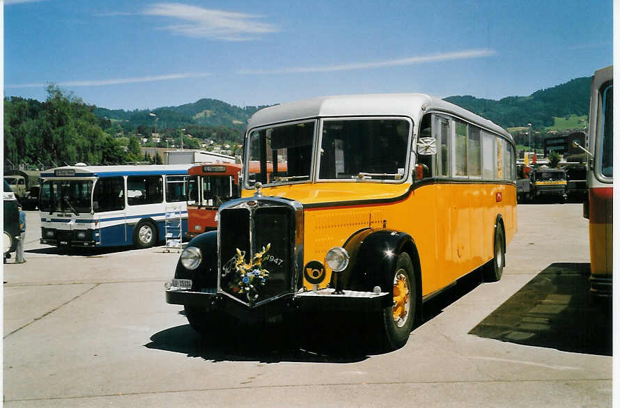 (061'004) - Peter, Luthern Bad - LU 15'124 - FBW/Gangloff (ex Reusser, Bassersdorf; ex Panel, P�verenges; ex P 24'562; ex P 1351) am 21. Juni 2003 in Hinwil, AMP
