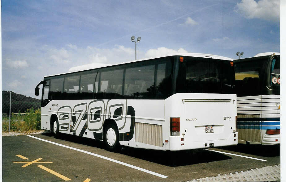 (061'209) - Volvo, M�nchenbuchsee - BE 322'617 - Volvo am 27. Juni 2003 in M�nchenbuchsee, Volvo