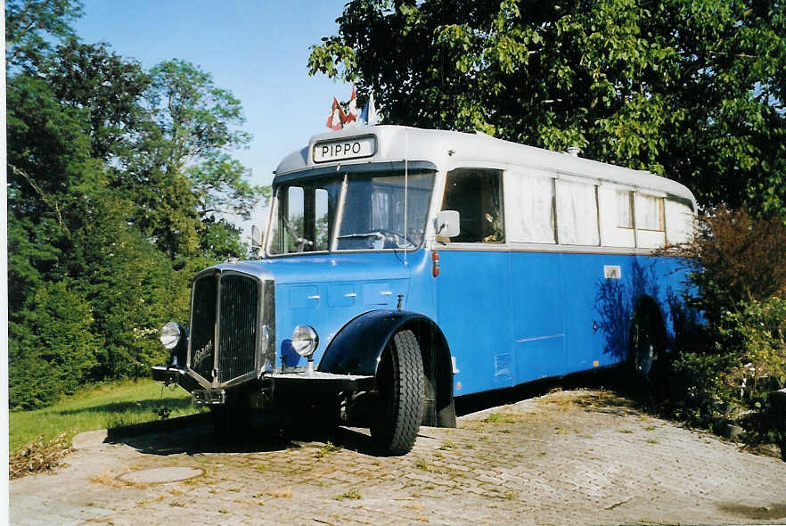 (061'823) - Hodel, Horgen - Berna/T�scher (ex Waldmeier, W�denswil) am 19. Juli 2003 in Horgen