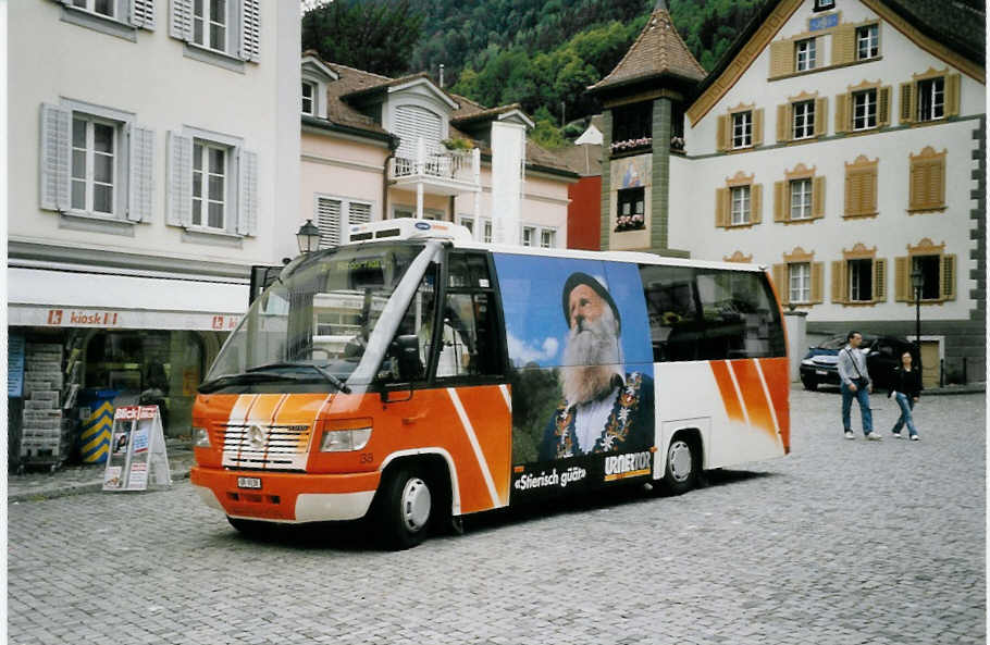(062'023) AAGU Altdorf - Nr. 38/UR 9138 - Mercedes/Auw�rter am 28. Juli 2003 in Altdorf, Telldenkmal