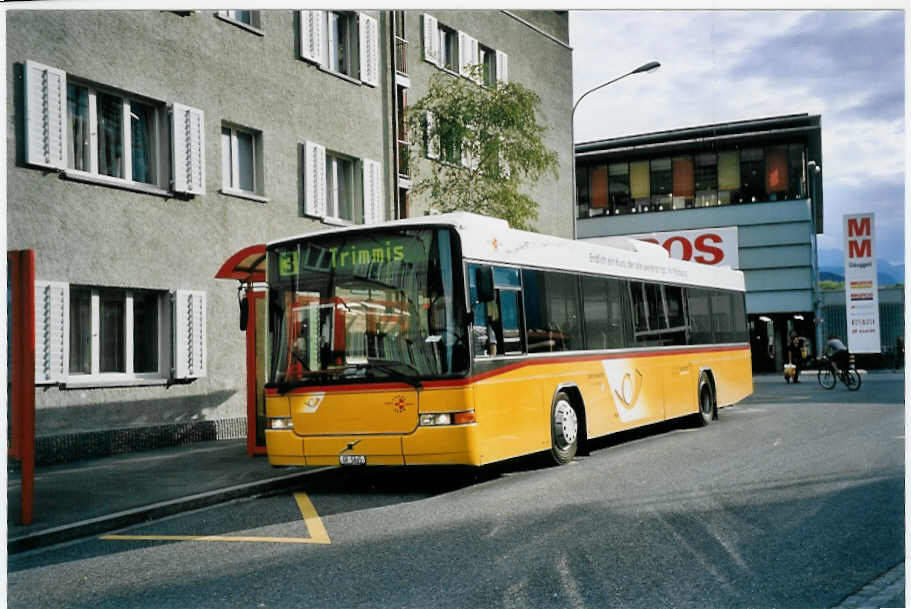 (062'208) - D�nser, Trimmis - GR 5865 - Volvo/Hess am 29. Juli 2003 in Chur, Post 1