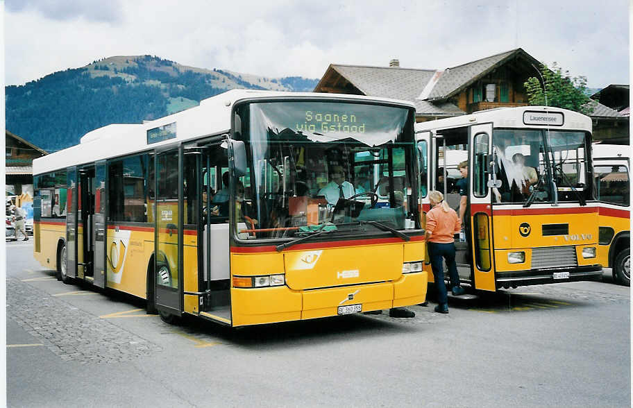 (062'330) - K�bli, Gstaad - BE 360'355 - Volvo/Hess am 31. Juli 2003 beim Bahnhof Gstaad