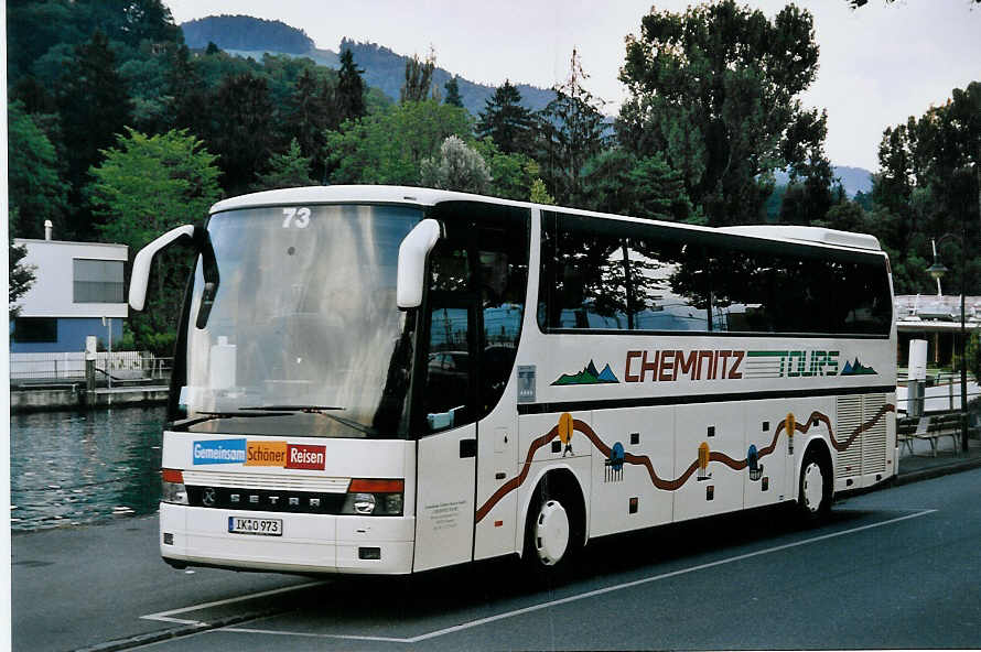 (062'707) - Aus Deutschland: Chemnitz Tours, Chemnitz - Nr. 73/IK-O 973 - Setra am 13. August 2003 bei der Schiffl�ndte Thun