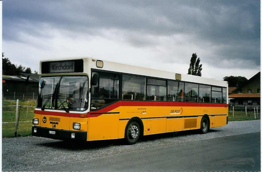 (063'132) - Lengacher, M�nsingen - Nr. 2/BE 129'886 - MAN am 30. August 2003 in M�nsingen, Werkhof