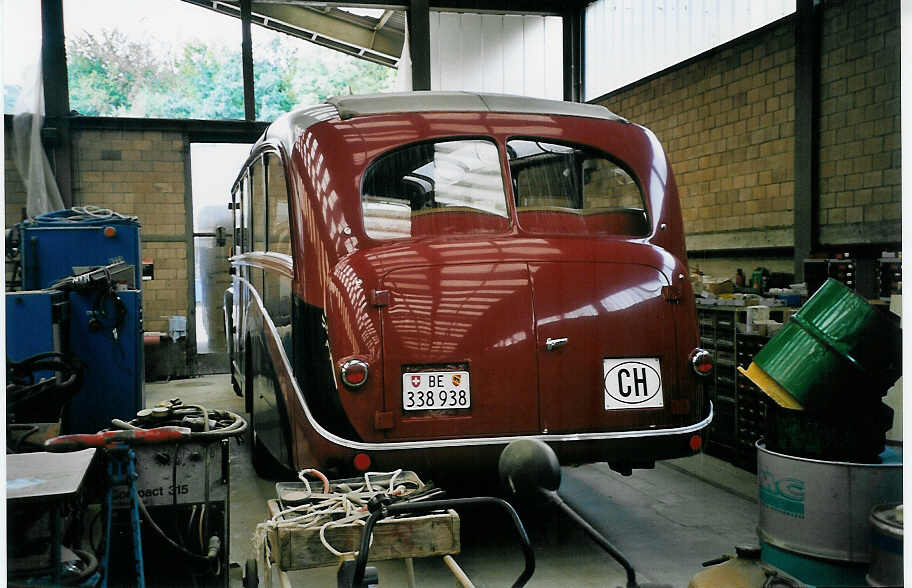 (063'320) - Blaser, Hasle-R�egsau - BE 338'938 - Saurer/R&J (ex Feller, Luterbach; ex AWL Littenheid; ex TSG Blumenstein Nr. 6) am 7. September 2003 in Oberburg, Ziegelgut