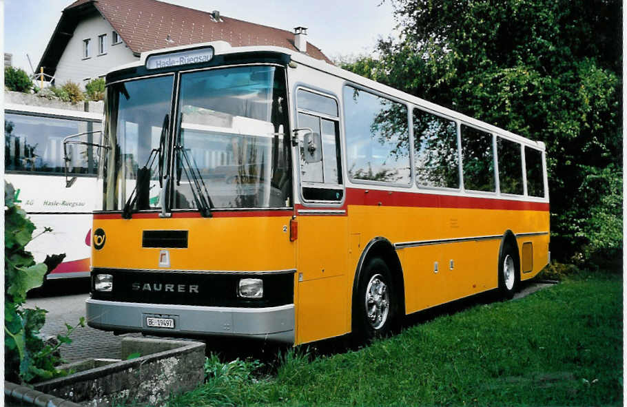 (063'332) - Trachsel, Hasle-R�egsau - Nr. 2/BE 19'497 - Saurer/R&J (ex Schmocker, Beatenberg) am 7. September 2003 in Hasle-R�egsau, Garage