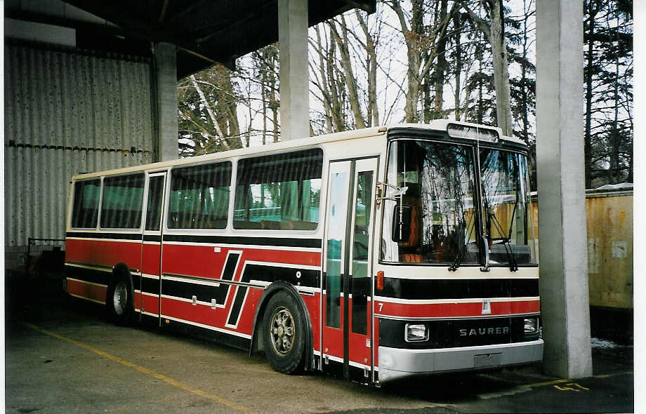 (065'211) - Gander, Ch�teau-d'Oex - Nr. 7 - Saurer/R&J (ex ASKA Aeschi Nr. 7) am 25. Januar 2004 in Niederscherli