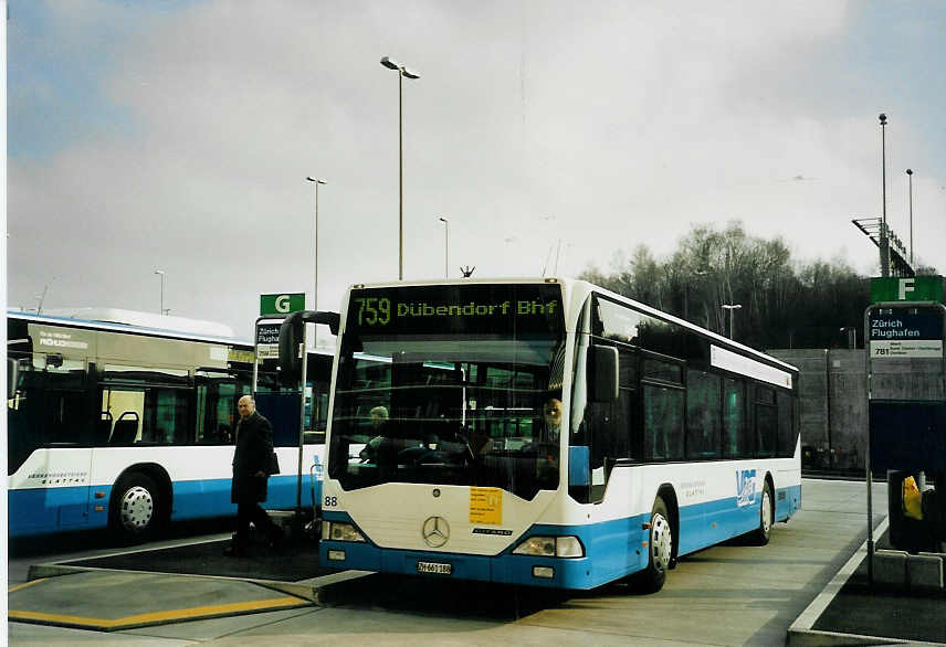(065'510) - Welti-Furrer, Z�rich - Nr. 88/ZH 661'188 - Mercedes am 16. Februar 2004 in Z�rich, Flughafen
