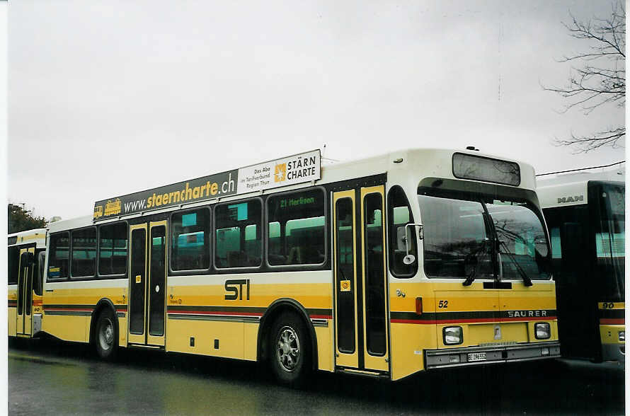 (065'906) - STI Thun - Nr. 52/BE 396'552 - Saurer/R&J am 6. M�rz 2004 bei der Schiffl�ndte Thun