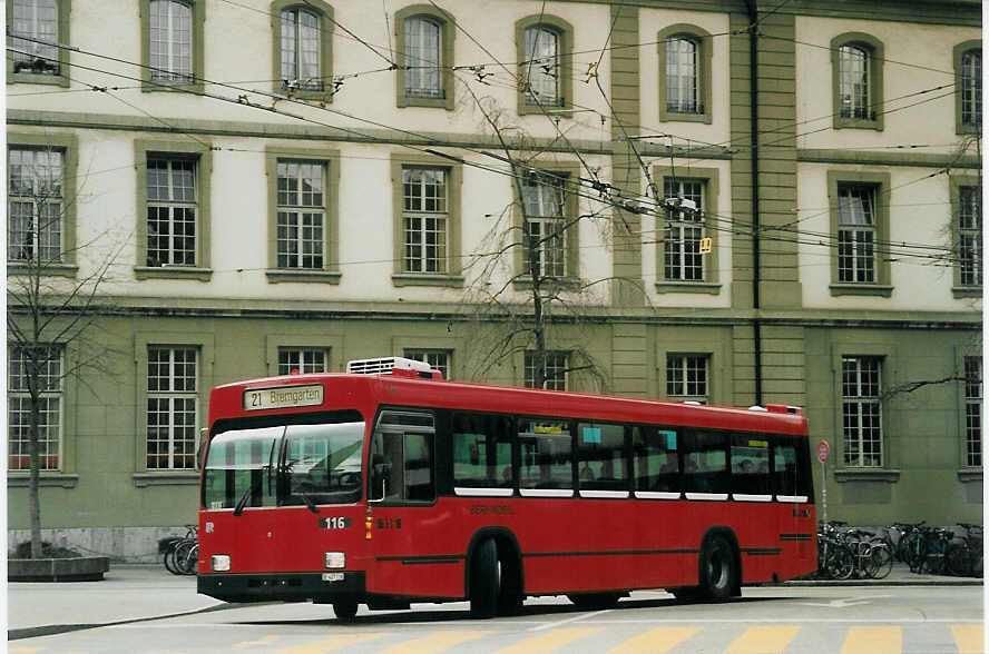 (065'915) - Bernmobil, Bern - Nr. 116/BE 427'116 - Volvo/R&J am 7. M�rz 2004 beim Bahnhof Bern
