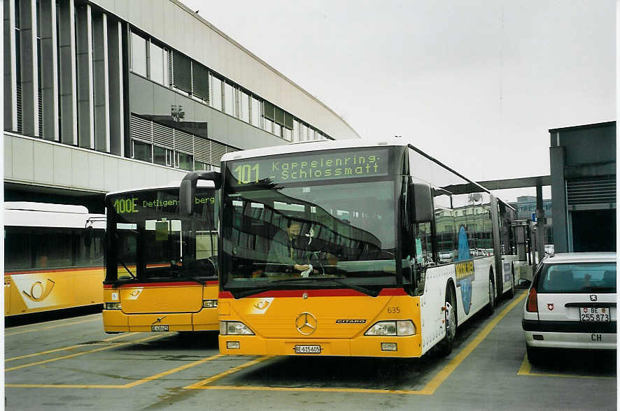 (065'928) - PostAuto Bern-Freiburg-Solothurn - Nr. 635/BE 615'605 - Mercedes (ex P 27'009) am 8. M�rz 2004 in Bern, Postautostation