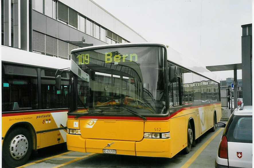 (066'004) - PostAuto Bern-Freiburg-Solothurn - Nr. 512/BE 615'599 - Volvo/Hess (ex P 25'678) am 8. M�rz 2004 in Bern, Postautostation