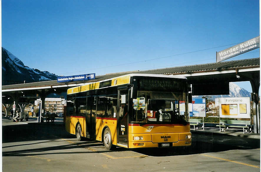 (066'034) - PostAuto Berner Oberland - BE 615'388 - MAN/G�ppel (ex P 23'032) am 17. M�rz 2004 beim Bahnhof Interlaken West