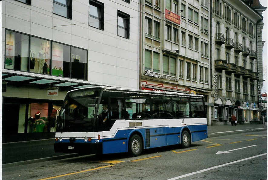 (066'109) - TPF Fribourg - Nr. 378/FR 300'421 - Van Hool (ex TF Fribourg Nr. 78) am 21. M�rz 2004 beim Bahnhof Fribourg