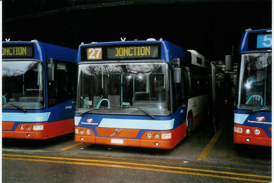 (066'316) - TPG Gen�ve - Nr. 353/GE 96'055 - Volvo am 21. M�rz 2004 in Gen�ve, D�p�t