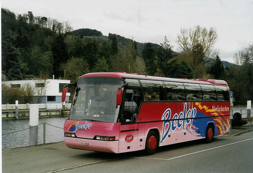 (066'419) - Beeler, Merlischachen - SZ 30'566 - Neoplan am 5. April 2004 bei der Schiffl�ndte Thun
