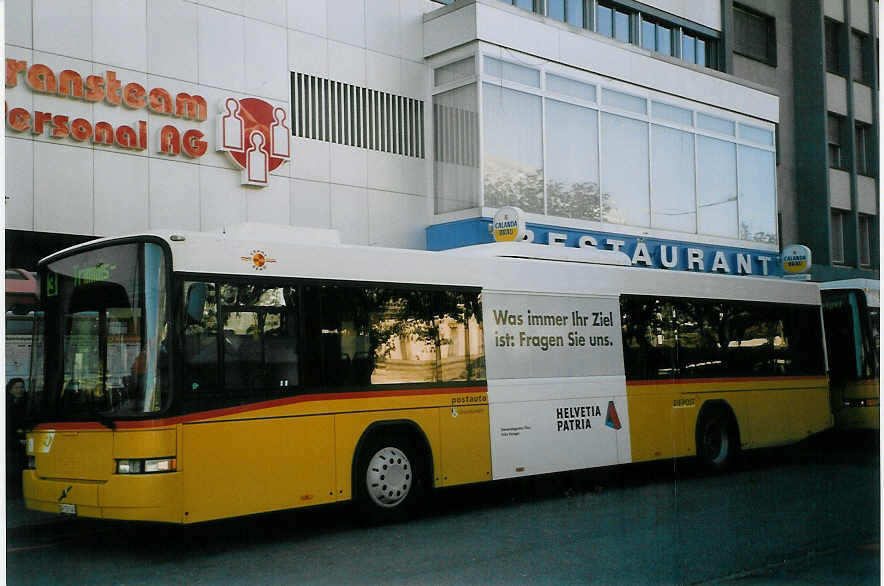 (066'617) - PostAuto Graub�nden - GR 159'345 - Volvo/Hess (ex P 25'676) am 20. April 2004 beim Bahnhof Chur