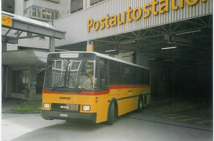 (066'705) - PostAuto Graub�nden - GR 102'308 - NAW/Hess (ex P 24'443) am 20. April 2004 in Thusis, Postautostation
