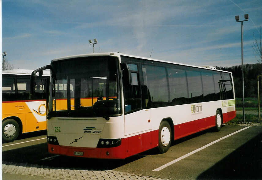 (066'803) - VR La Chaux-de-Fonds - Nr. 252/NE 100'252 - Volvo am 21. April 2004 in M�nchenbuchsee, Volvo