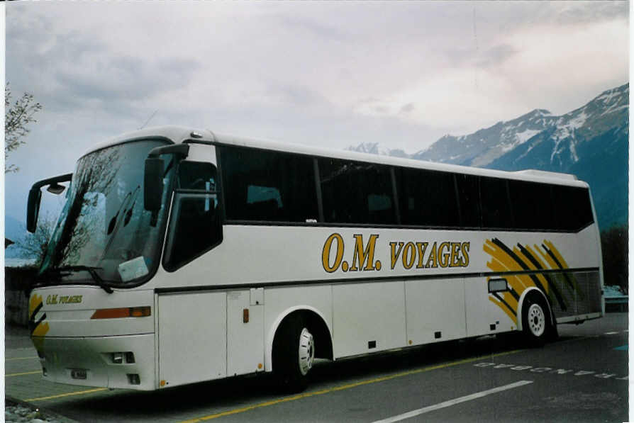 (067'016) - O.M. Voyages, Ch�telaine - GE 96'048 - Bova am 22. April 2004 in Brienz, Kirchgemeindehaus