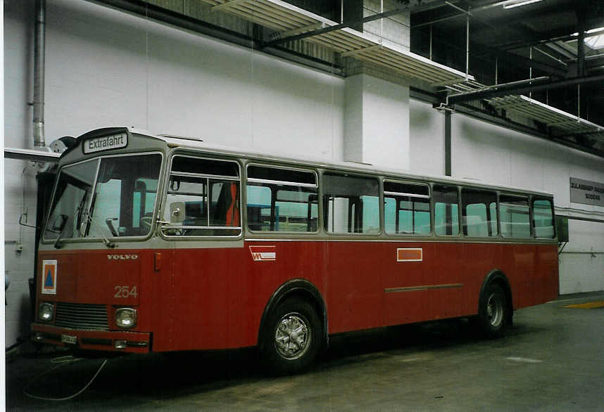(067'113) - Zivilschutz, Winterthur - Nr. 254/ZH 508'416 - Volvo/T�scher (ex WV Winterthur Nr. 254) am 24. April 2004 in Winterthur, Depot Gr�zefeld