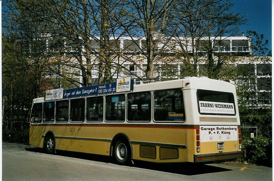 (067'221) - STI Thun - Nr. 57/BE 413'457 - Saurer/R&J am 25. April 2004 bei der Schiffl�ndte Thun