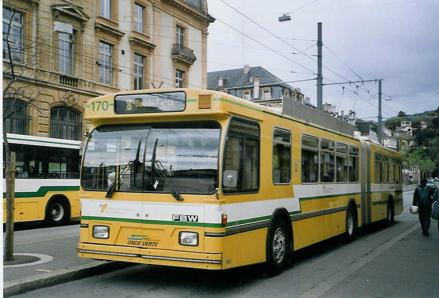(067'627) - TN Neuch�tel - Nr. 171 - FBW/Hess Gelenktrolleybus am 22. Mai 2004 in Neuch�tel, Place Pury