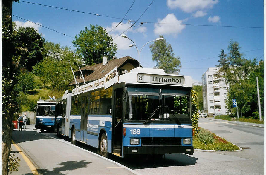 (067'911) - VBL Luzern - Nr. 186 - NAW/Hess Gelenktrolleybus am 23. Mai 2004 in Luzern, W�rzenbach