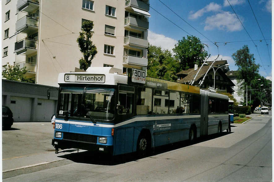(067'912) - VBL Luzern - Nr. 186 - NAW/Hess Gelenktrolleybus am 23. Mai 2004 in Luzern, W�rzenbach