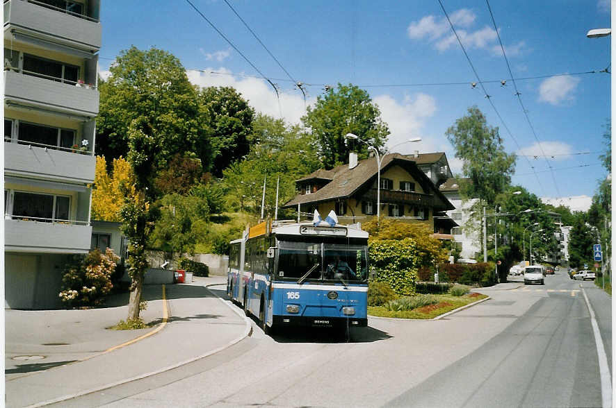 (067'915) - VBL Luzern - Nr. 165 - Volvo/Hess Gelenktrolleybus am 23. Mai 2004 in Luzern, W�rzenbach