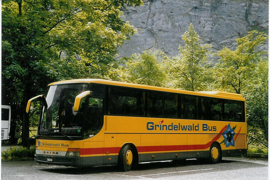 (068'302) - AVG Grindelwald - Nr. 23/BE 70'397 - Setra am 13. Juni 2004 in Tr�mmelbach, Tr�mmelbachf�lle