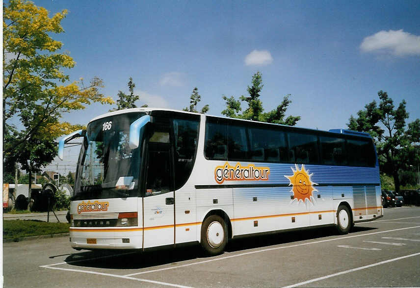 (068'309) - Aus Belgien: Dora, Li�ge - Nr. 166/B 0755 - Setra am 17. Juni 2004 in Thun, Seestrasse