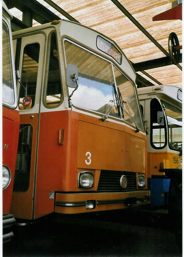 (069'330) - ABM Meinisberg (RWB) - Nr. 3 - FBW/R&J (ex R�egg, Urdorf; ex ABM Meinisberg Nr. 3) am 10. Juli 2004 beim Bahnhof Wikon (Teilaufnahme)