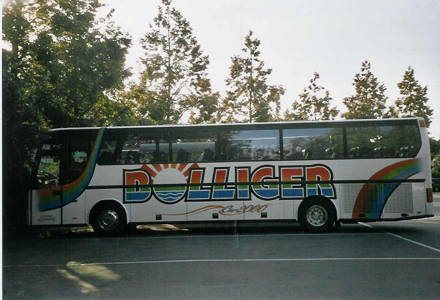 (069'533) - Bolliger, Untersch�chen - UR 9076 - Setra am 22. Juli 2004 in Thun, Grabengut