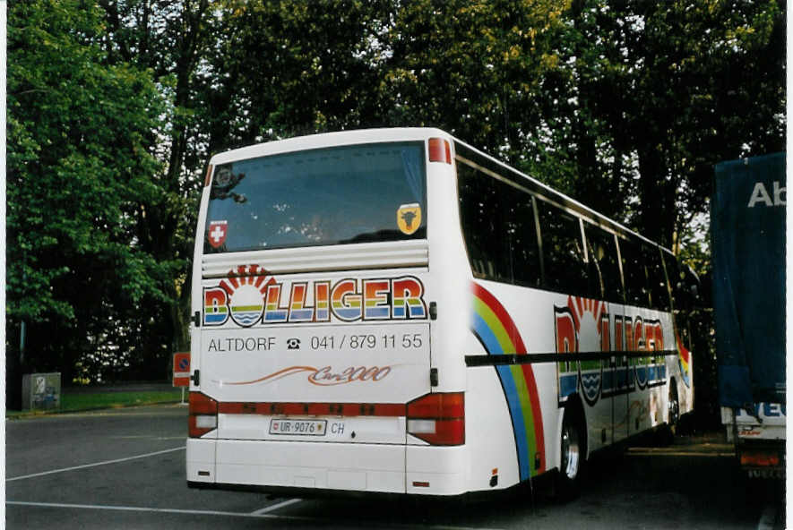(069'534) - Bolliger, Untersch�chen - UR 9076 - Setra am 22. Juli 2004 in Thun, Grabengut