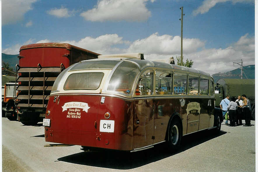 (070'522) - Peter, Luthern Bad - LU 15'124 - Saurer/Lauber (ex Perrodin, Le Ch�ble; ex Marti, Kallnach) am 28. August 2004 in Niederbipp, Saurertreffen