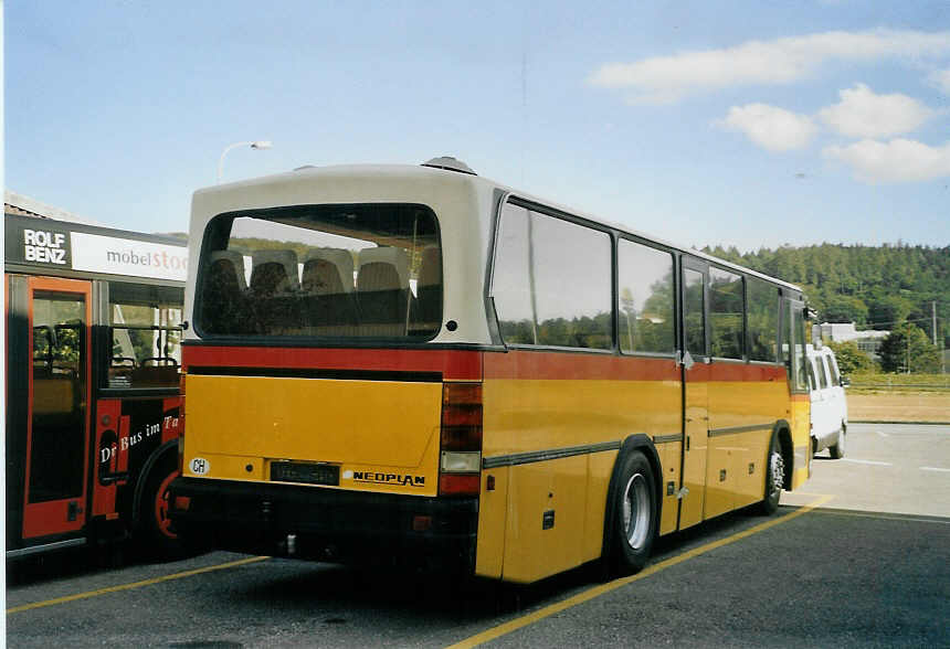 (070'607) - Hutter, Eggerberg - Neoplan am 28. August 2004 in Biel, Rattinbus