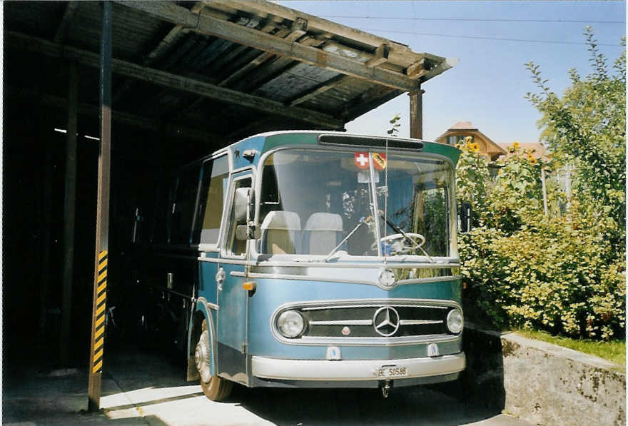 (070'618) - Rieke, Bremgarten - BE 50'588 - Mercedes am 5. September 2004 in Grossh�chstetten, Garage Ramseier