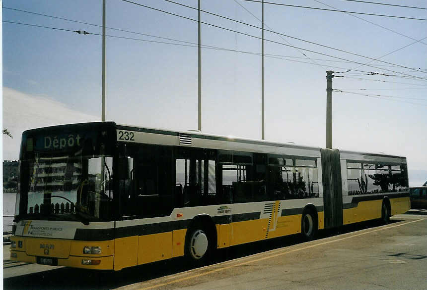 (071'320) - TN Neuch�tel - Nr. 232/NE 15'432 - MAN am 3. Oktober 2004 in Neuch�tel, D�p�t