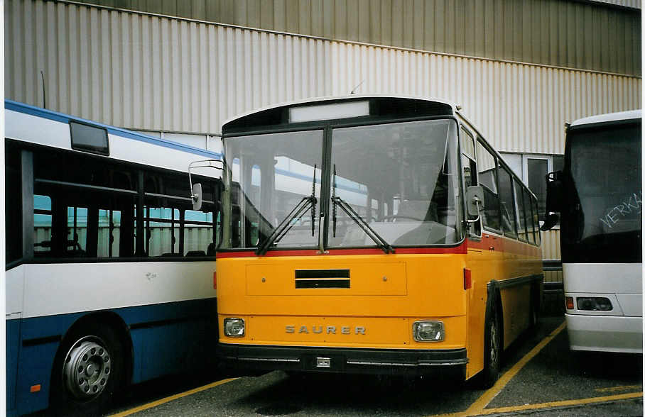 (074'033) - Engeloch, Riggisberg - Nr. 5 - Saurer/T�scher (ex P 25'668) am 16. Januar 2005 in Biel, Rattinbus