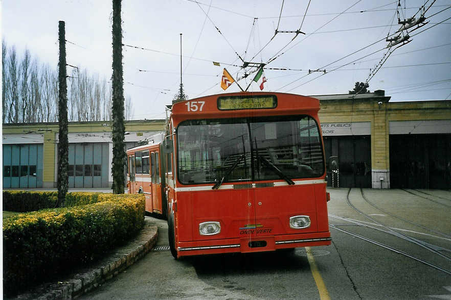 (074'116) - TN Neuch�tel - Nr. 157 - FBW/Hess Gelenktrolleybus (ex Nr. 57) am 16. Januar 2005 in Neuch�tel, D�p�t