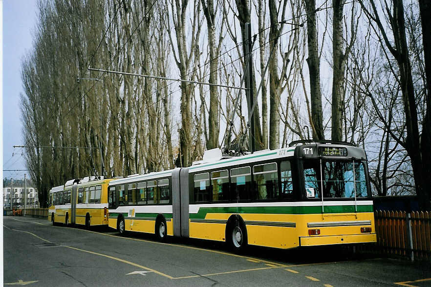 (074'119) - TN Neuch�tel - Nr. 171 - FBW/Hess Gelenktrolleybus am 16. Januar 2005 in Neuch�tel, D�p�t