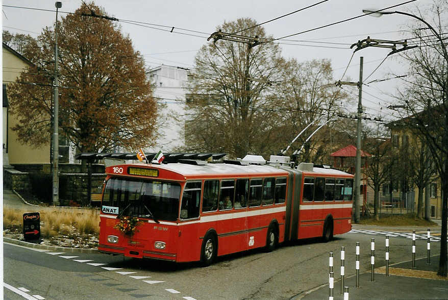 (074'202) - TN Neuch�tel - Nr. 160 - FBW/Hess Gelenktrolleybus (ex Nr. 60) am 16. Januar 2005 in Neuch�tel, Temple de Valangines