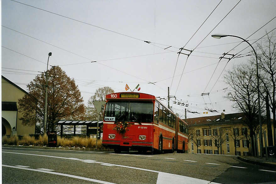 (074'203) - TN Neuch�tel - Nr. 160 - FBW/Hess Gelenktrolleybus (ex Nr. 60) am 16. Januar 2005 in Neuch�tel, Temple de Valangines