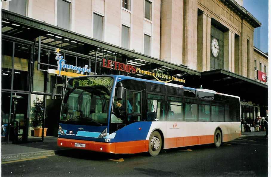 (074'832) - Aus Frankreich: TPG Gen�ve (France) - Nr. 497/9812 XA 01 - Van Hool am 24. Februar 2005 beim Bahnhof Gen�ve