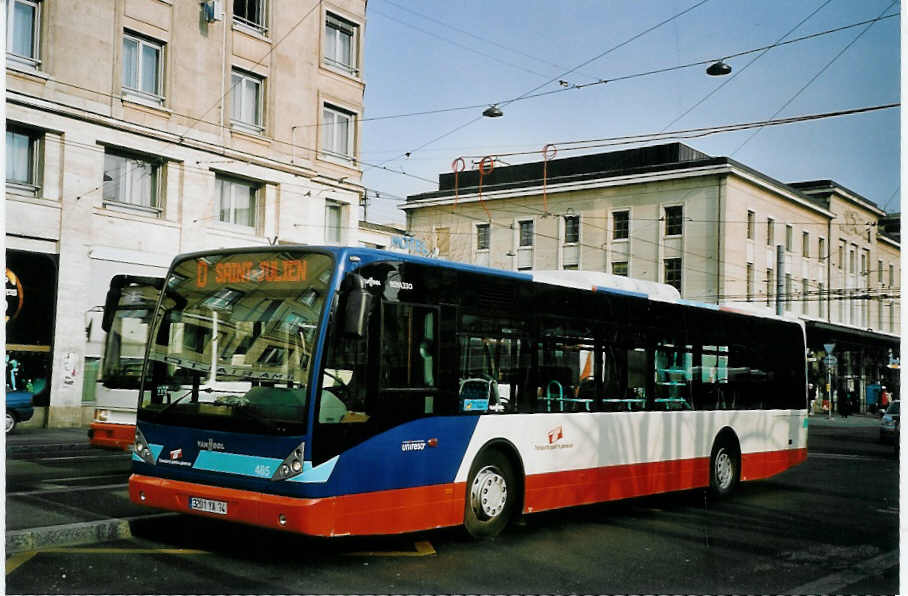 (074'902) - Aus Frankreich: TPG Gen�ve (France) - Nr. 485/3201 YA 74 - Van Hool am 24. Februar 2005 beim Bahnhof Gen�ve